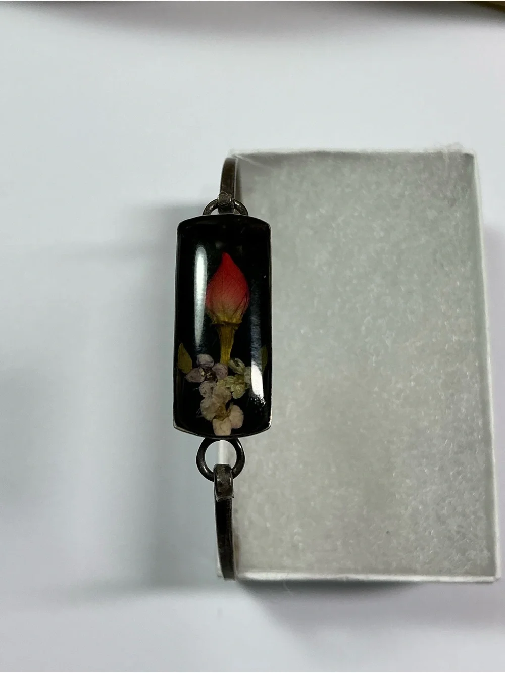 Vintage Sterling Silver Hinged Bracelet W/ Dried Flowers & Resin